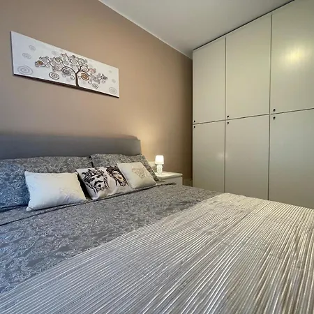 Alishome, Apartamento *