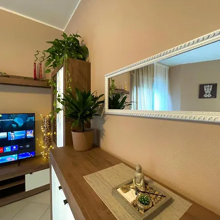 Alishome, Elegante Trilocale Con Vista Mare E Giardino
