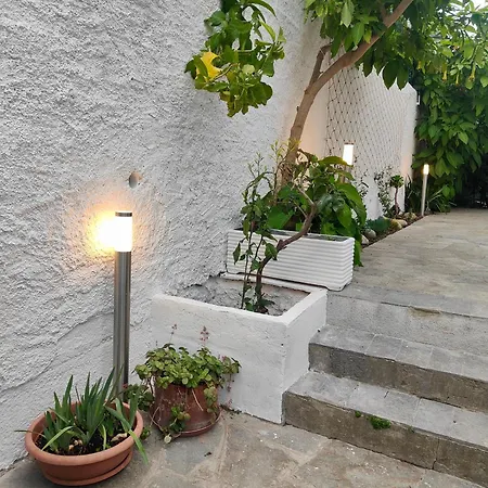 Alishome, Elegante Trilocale Con Vista Mare E Giardino