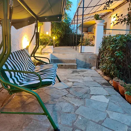 Alishome, Apartamento