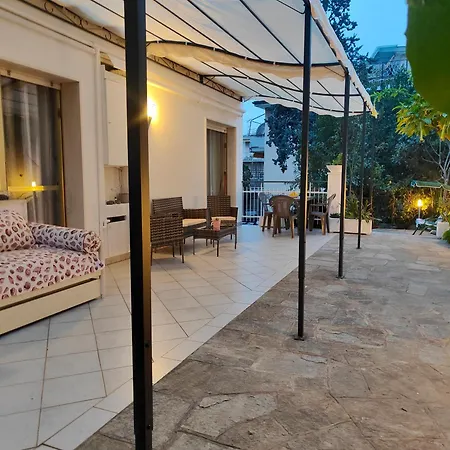 Alishome, Elegante Trilocale Con Vista Mare E Giardino * Sanremo